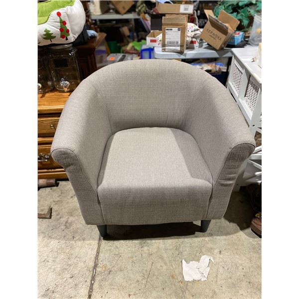 Accent chair