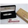 Image 1 : CASEXX MOTHER OF PEARL TINY TRAPPER KNIFE