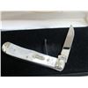Image 3 : CASEXX MOTHER OF PEARL TINY TRAPPER KNIFE