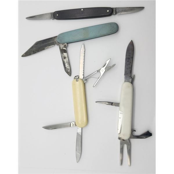 (4) VTG PLASTIC HANDLE POCKET KNIVES