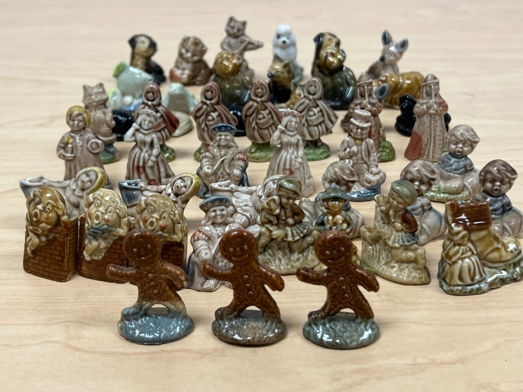 48 Wade & Red Rose Tea Figurines 3 Gingerbread Man; 3 Humpty Dumpty etc