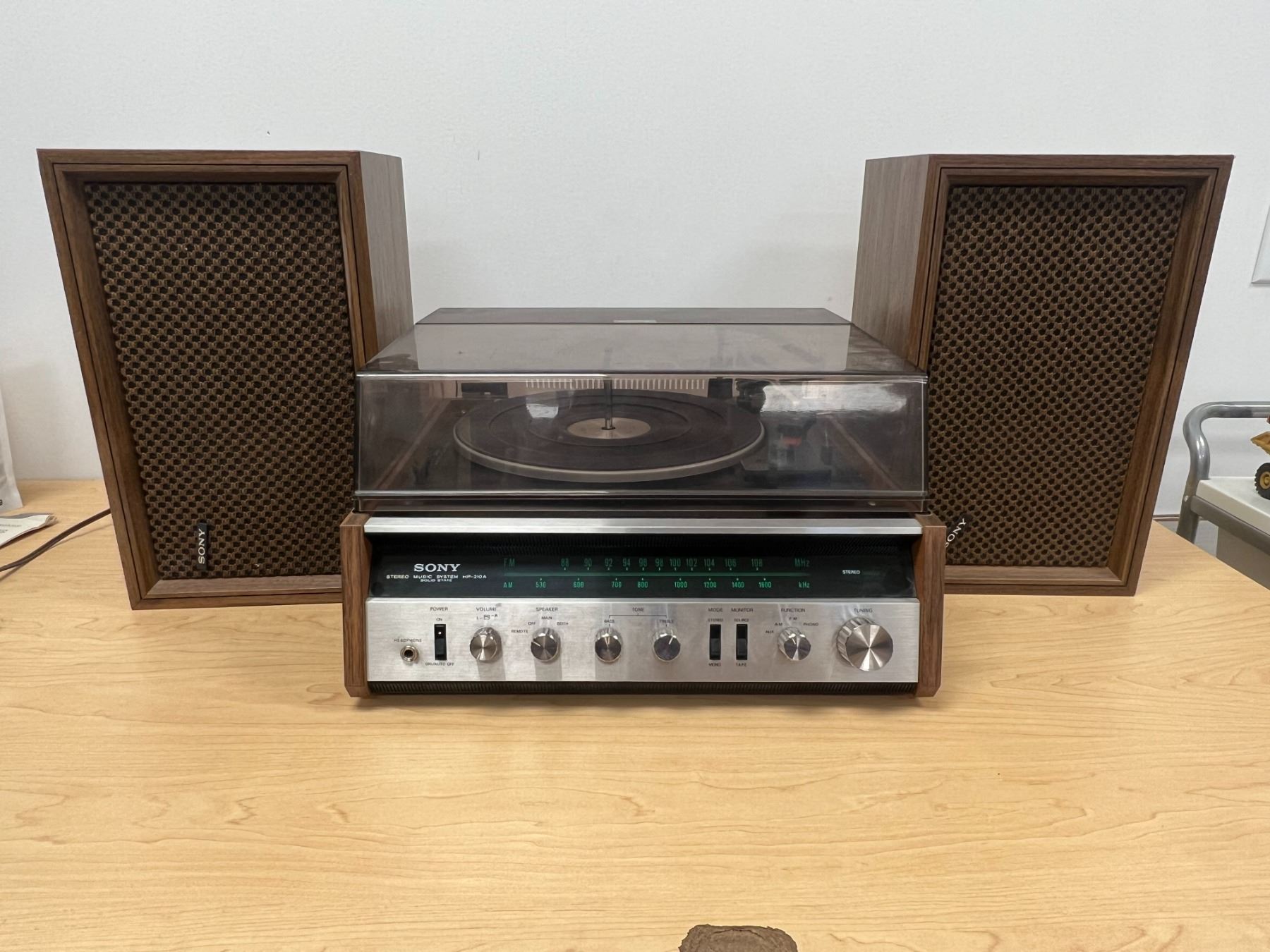 Vintage Sony HP210A Solid State Stereo System see description