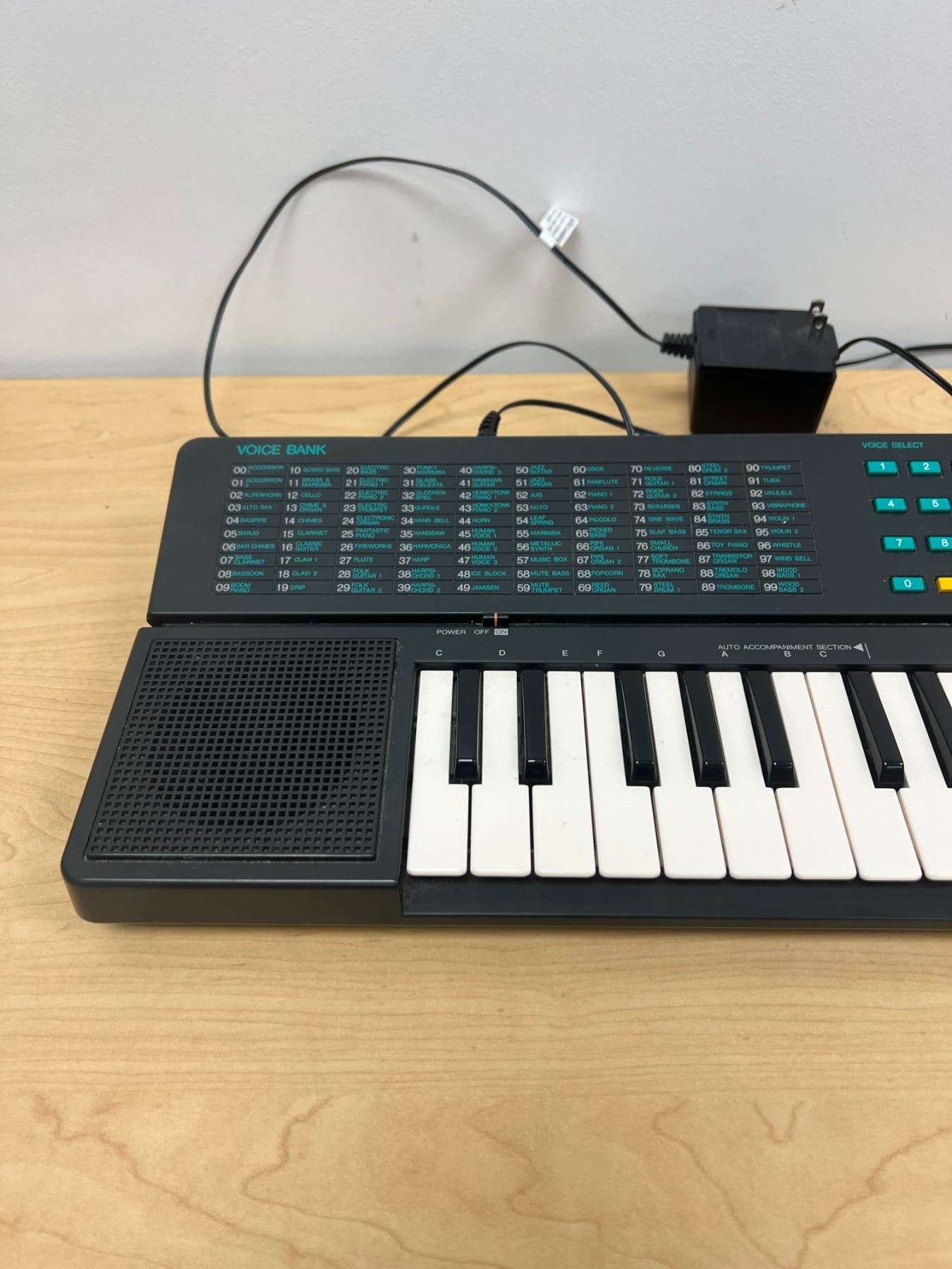 Yamaha Portasound PSS140 Keyboard with Adaptor Works (approx 22x8")