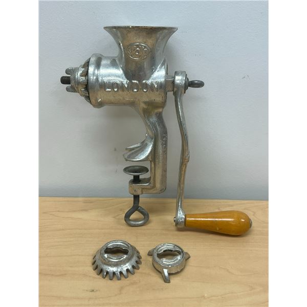 Vintage Spong England 201 Manual Meat Grinder/Mincer with accessories