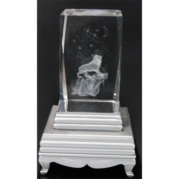 GLASS CRYSTAL W/LION LASER ETCHING