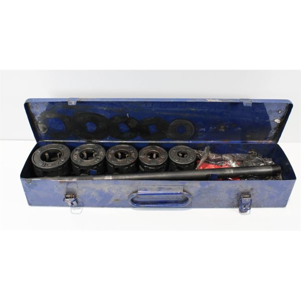 1-4" - 1" PIPE THREADER W/ METAL BOX