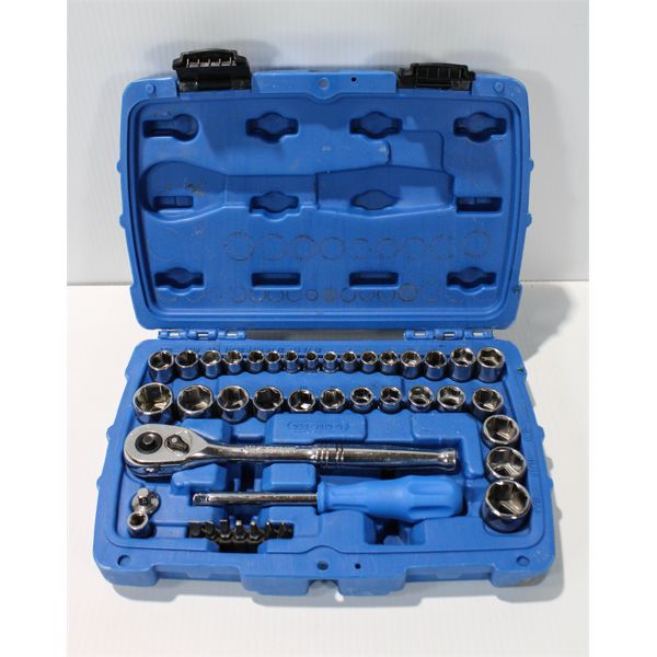 MASTERCRAFT 41PC METRIC / SAE 3/8 & 1/4 MECHANICS SET
