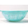 Image 2 : 2 VINTAGE PYREX MIXING BOWLS, TURQUOISE AMISH DESIGN 