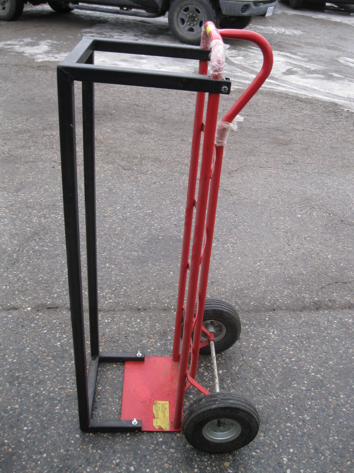 WOOD BUTLER HAND TRUCK
