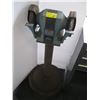 Image 1 : BENCH GRINDER ON STAND