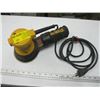 Image 1 : DEWALT PALM SANDER
