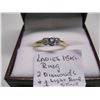 Image 3 : LADIES 18KT RING W/2 DIAMONDS & 1 LIGHT BLUE STONE - SIZE 7