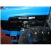 Image 2 : NEW HOLLAND 12 WHEEL TRACTOR