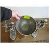 Image 3 : DECORATIVE 2 SKELETON METAL BOWL