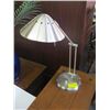 Image 1 : DESK LAMP