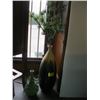Image 2 : 2 VASES W/ARTIFICAL BRANCHES