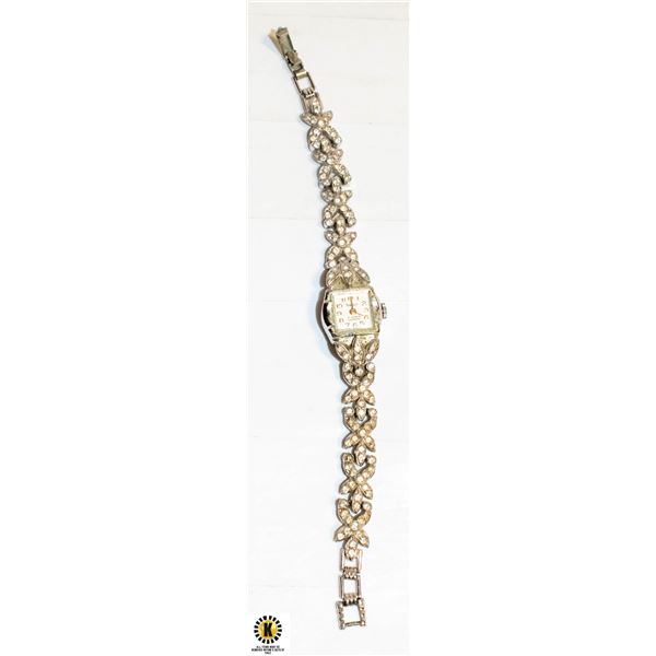 LADIES VINTAGE RHINESTONE WATCH - WORKING