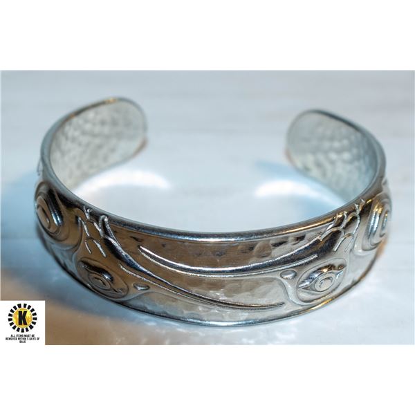 WEST COAST NATIVE DESIGN BOMA MADE BRACELET