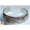 Image 1 : WEST COAST NATIVE DESIGN BOMA MADE BRACELET
