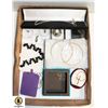 Image 1 : FLAT OF ASSORTED COSTUME JEWELRY