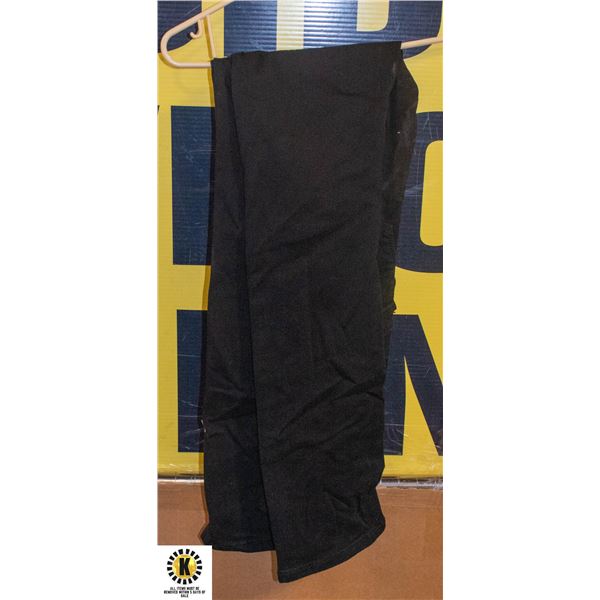 LOLA JEANS REBECCAH BLK SIZE 31 4 WAY STRETCH