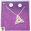 Image 1 : ESTATE SOLITAIRE EARRINGS & TRI STONE NECKLACE IN