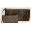 Image 1 : *REPLICA* LOUIS VUITTON WALLET IN MINI DUST BAG +
