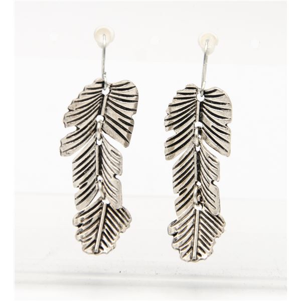 NEW SILVER PLATED STAINLESS STEEL FEATHER EARRINGS