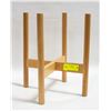 Image 1 : NEWLY ASSEMBLED PLANT STAND