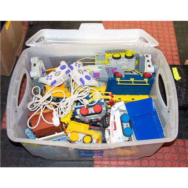 LARGE "ROKENBOK" CONSTRUCTION TOY