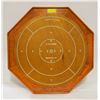 Image 1 : VINTAGE BENTLEYS CROKINOLE BOARD