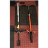 Image 1 : 2 POGO STICKS HEAVY DUTY TOGETHER-ESTATE