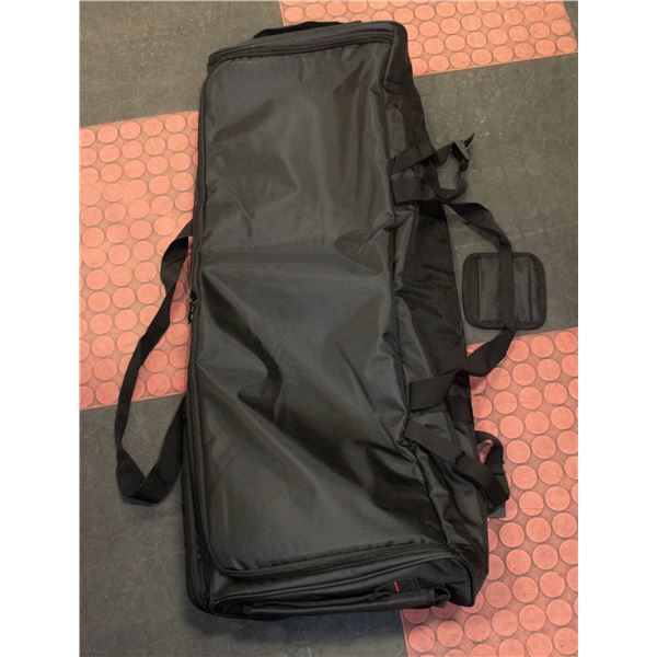 NEW UNBOXED BLACK STORAGE/TRAVEL BAG WITH