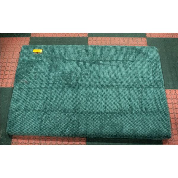 NEW UNBOXED QIAOQI XL PET/DOG BED