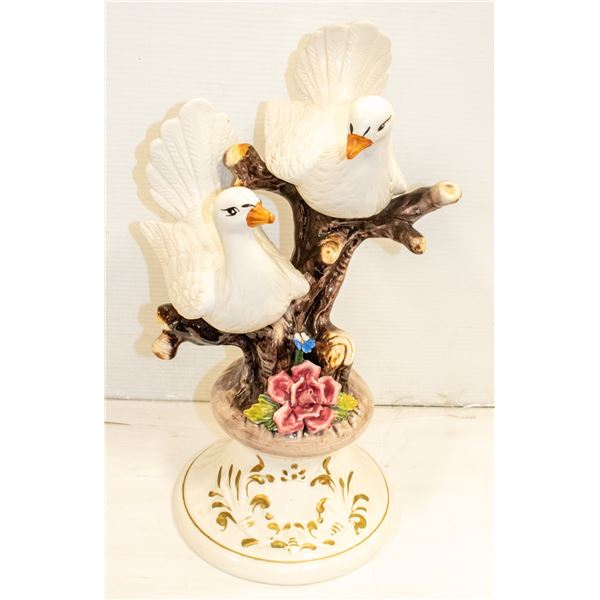 CAPODIMONTE 18 INCH PORCELAIN ITALY DOVES ON