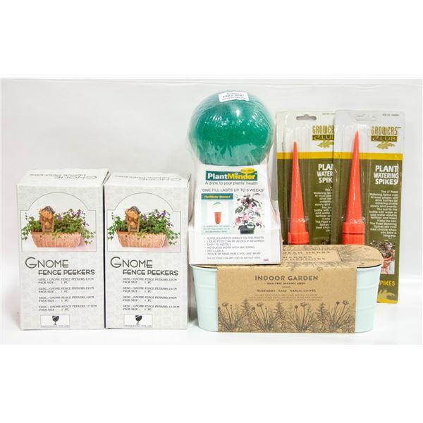 NEW ITEMS (2) GNOME FENCE PEEKERS