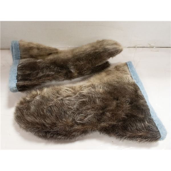 ADULT L/XL SEAL SKIN MITTS HANDMADE NUNAVUT