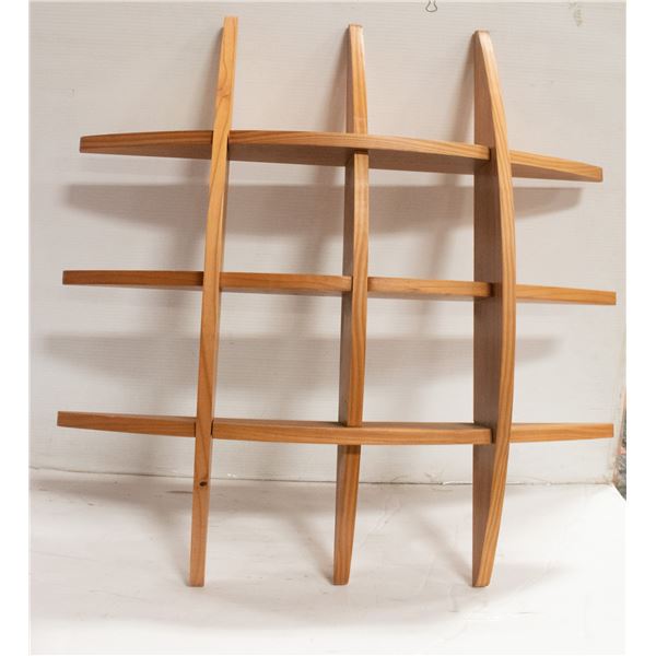 SOLID WOOD ROUNDED EDGE KNICKKNACK SHELF