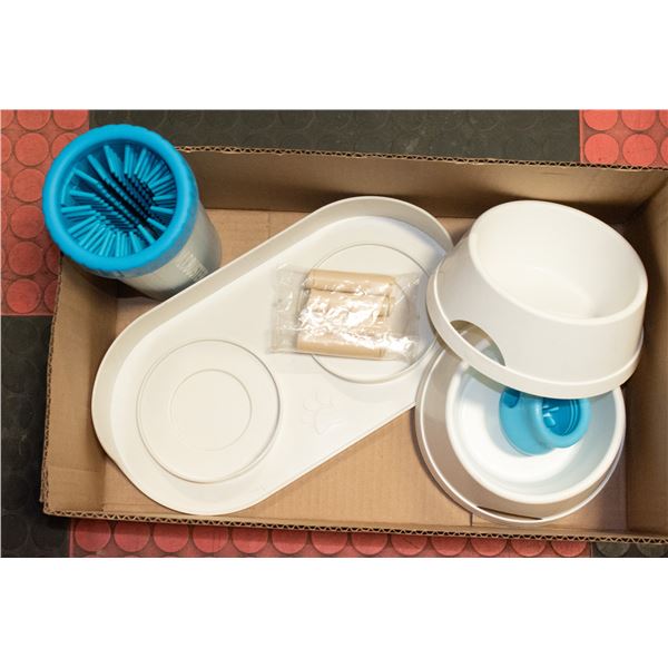 BUNDLE OF DOG PRODUCTS INCLUDING ELEVATED FEEDING