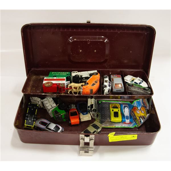 ESTATE METAL FISHING TACKLE BOX FULL OF OLD