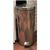 Image 1 : ESTATE 26" TALL METAL GARBAGE CAN