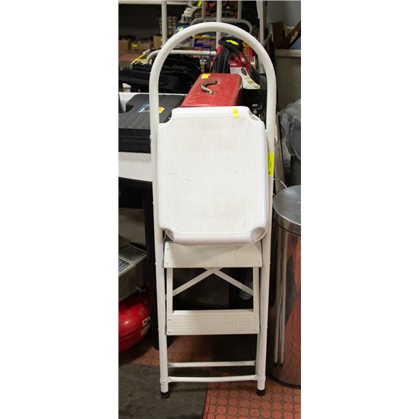 SAFETY FIRST 3 STEP LADDER & STEP STOOL
