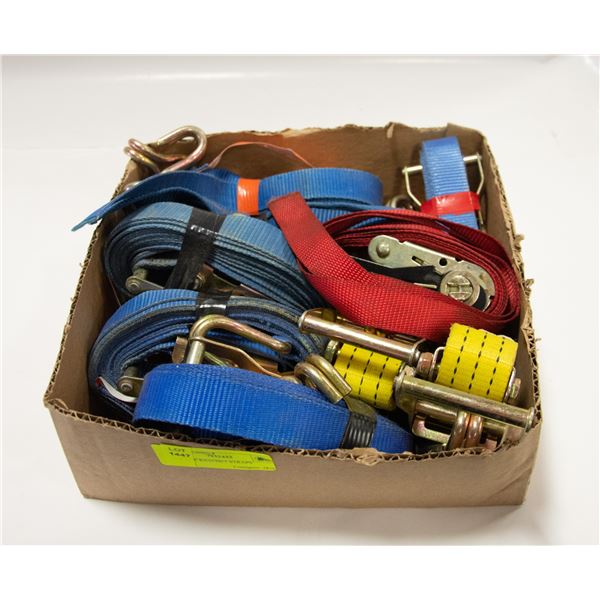 TRAY OF RATCHET STRAPS