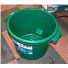 Image 1 : HEATED LIVESTOCK TUB 16 GALLON
