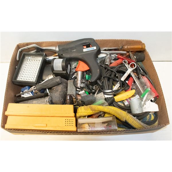 TRAY OF SHOP TOOLS