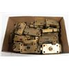 Image 1 : BOX WITH 36 VINTAGE BRASS LOCKS WITH