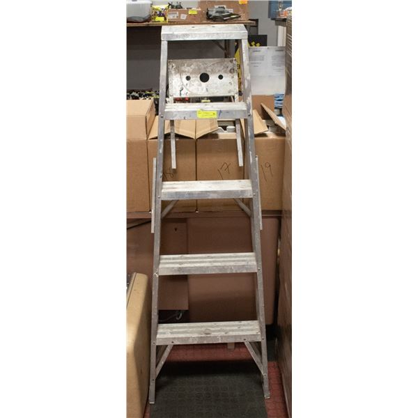 5FT ALUMINUM LADDER- LITE BRAND