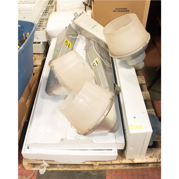 PALLET OF INDUSTRIAL LIGHTS