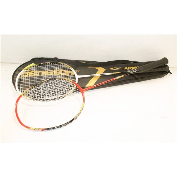 2 BADMINTON RAQUETS IN CASE WITH 2 BIRDIES