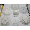 Image 2 : An Assortment of 7 China Plates/Bowls